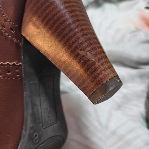 Brown heels size 8 - Picture 6 of 6